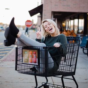 Meet your Posher, Makenzie